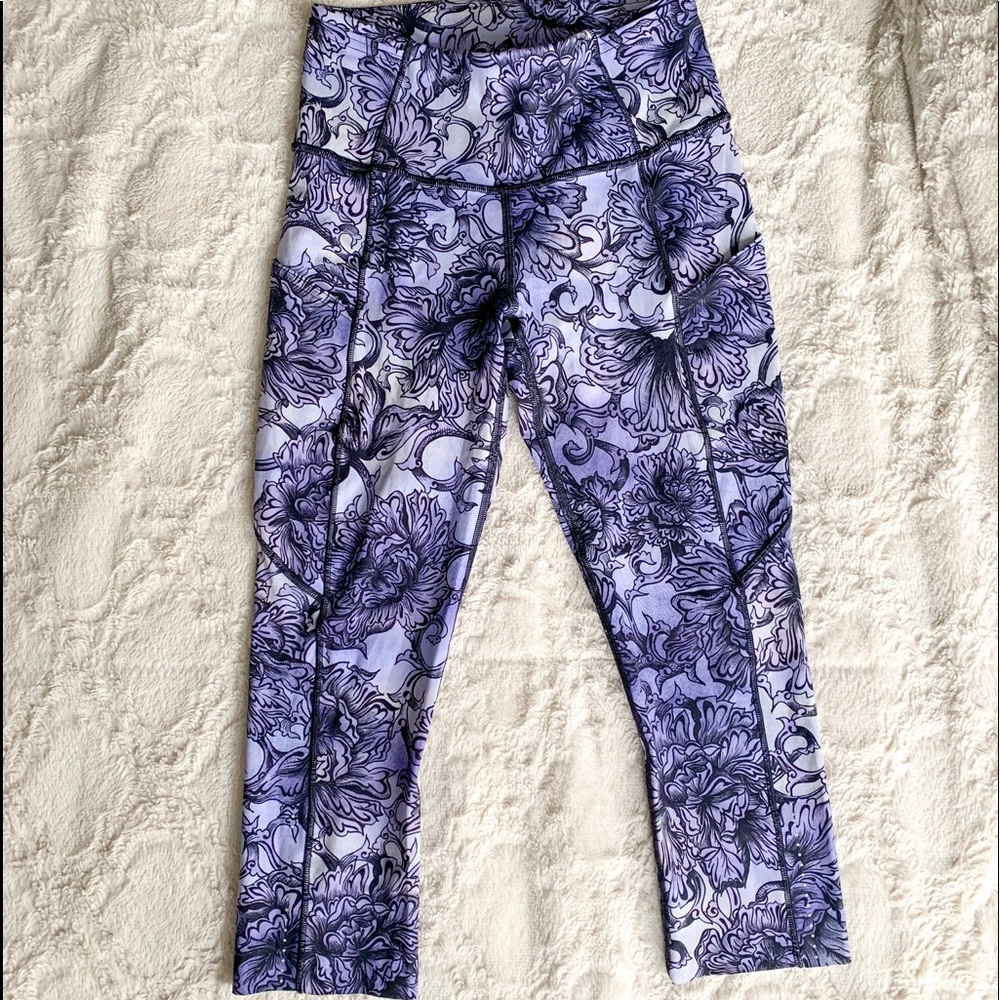 lululemon cropped leggings